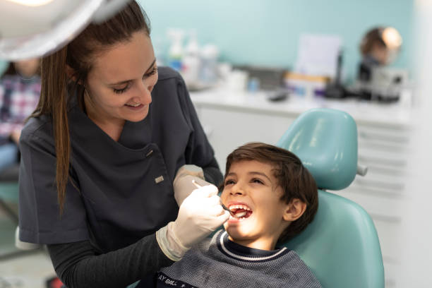 Best Dentist for Tooth Abscess  in Essex Village, CT